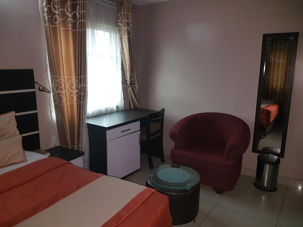 Royal Terrace Hotel & Towers Lagos Exterior foto